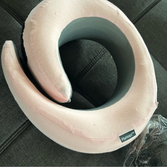 Flyhugz travel pillow NEW! - Picture 4 of 7